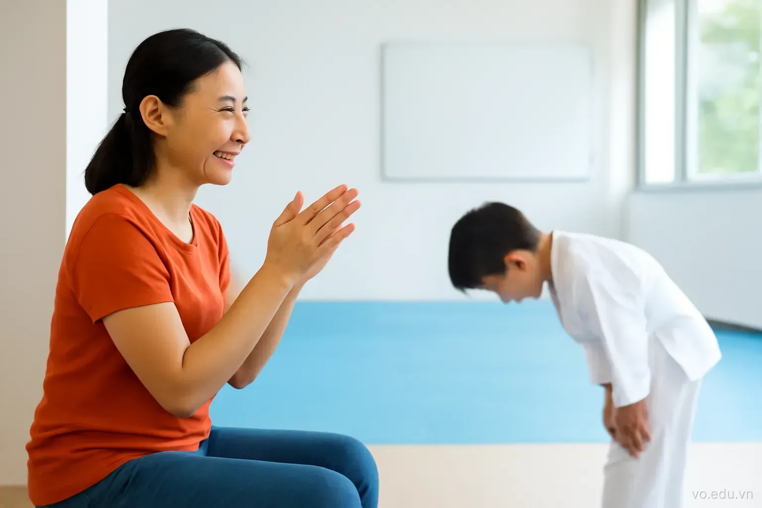 Ngồi xem con học võ: phụ huynh nên làm gì và đừng làm gì